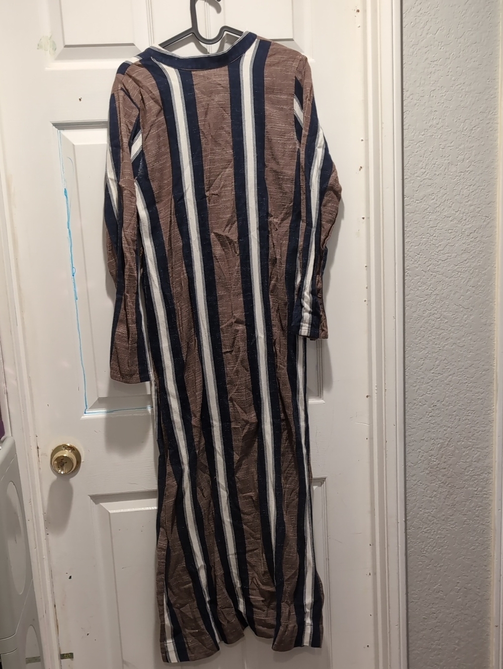 Maxi - Picture 3 of 3
